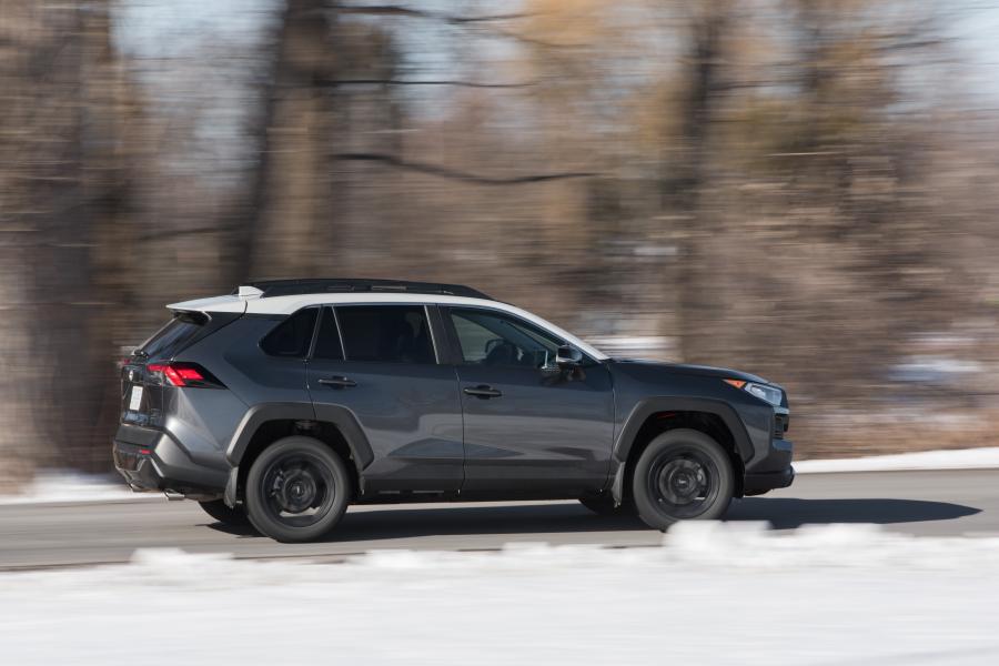  Toyota RAV4 TRD Off Road 2019 года  (NA) (фото 12 из 40)